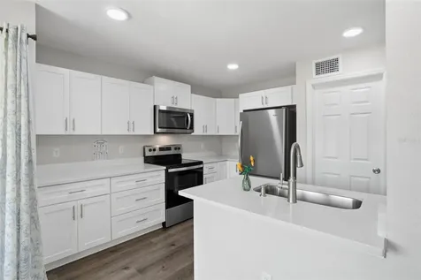 2264 Grenwich Avenue Orlando FL 32817