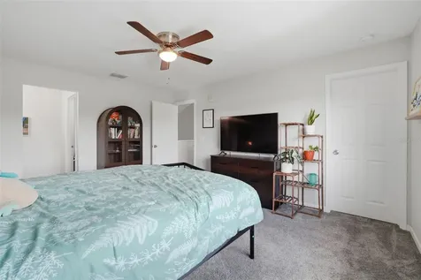 2264 Grenwich Avenue Orlando FL 32817