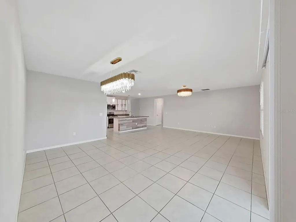 10384 Scarlet Skimmer Riverview FL 33578