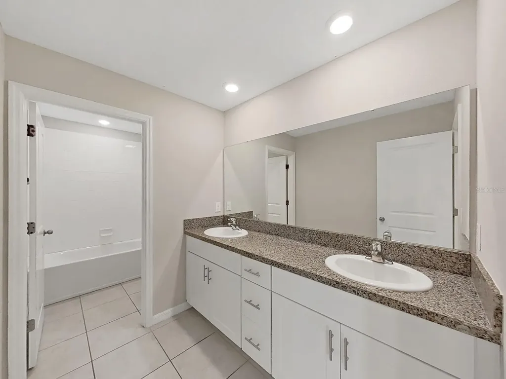 10384 Scarlet Skimmer Riverview FL 33578