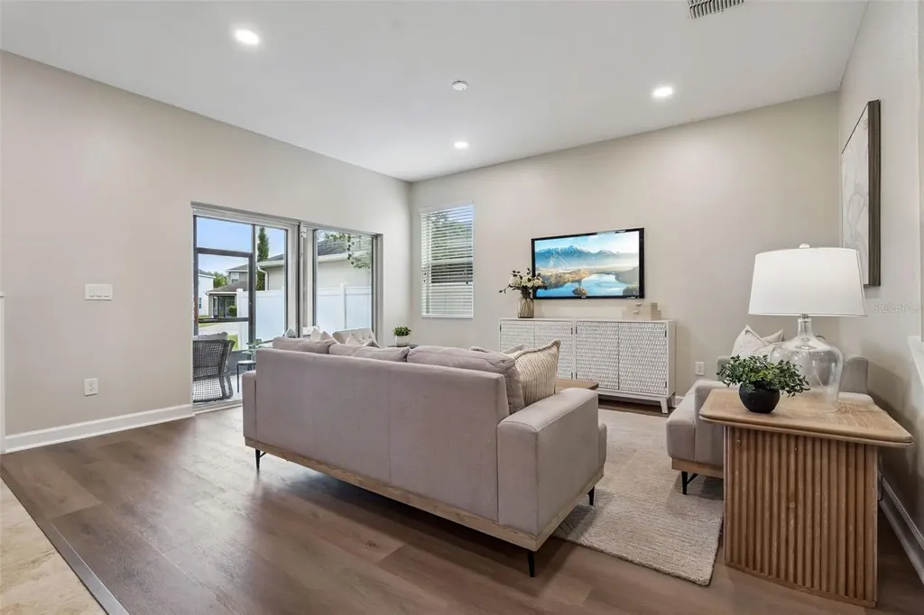 9893 Pecan Hickory Way Orlando FL 32832