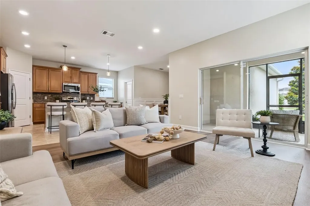 9893 Pecan Hickory Way Orlando FL 32832