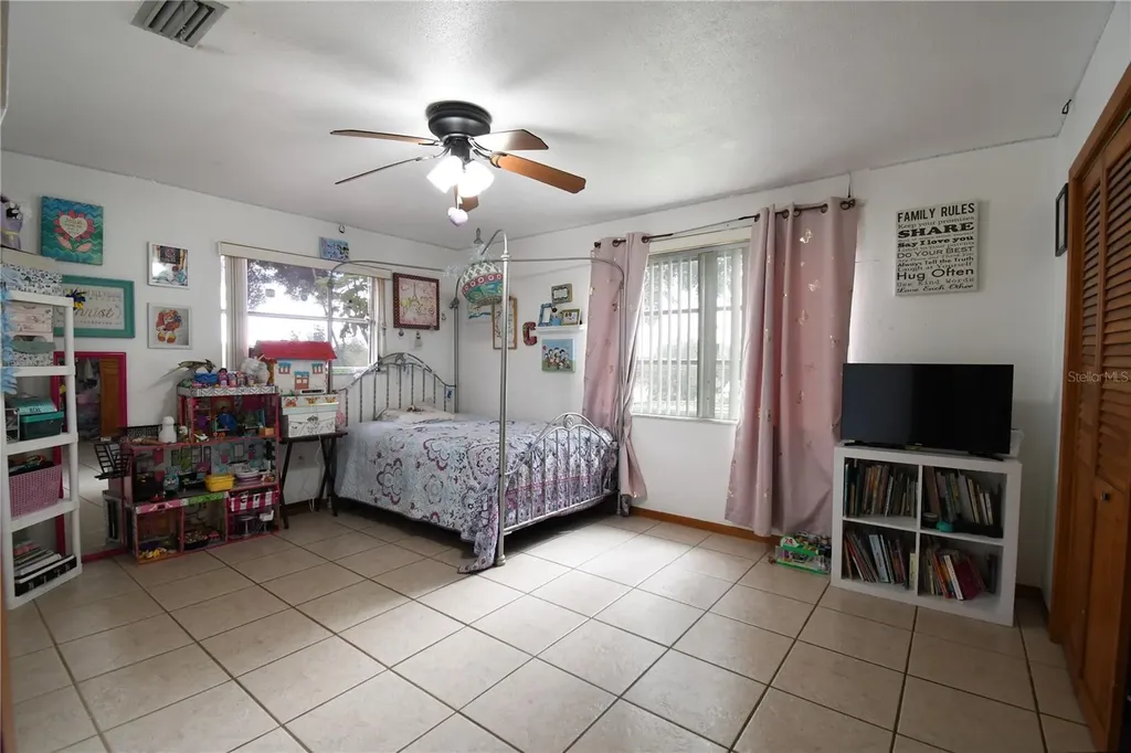 4107 Dove Valley Lane Lady Lake FL 32159