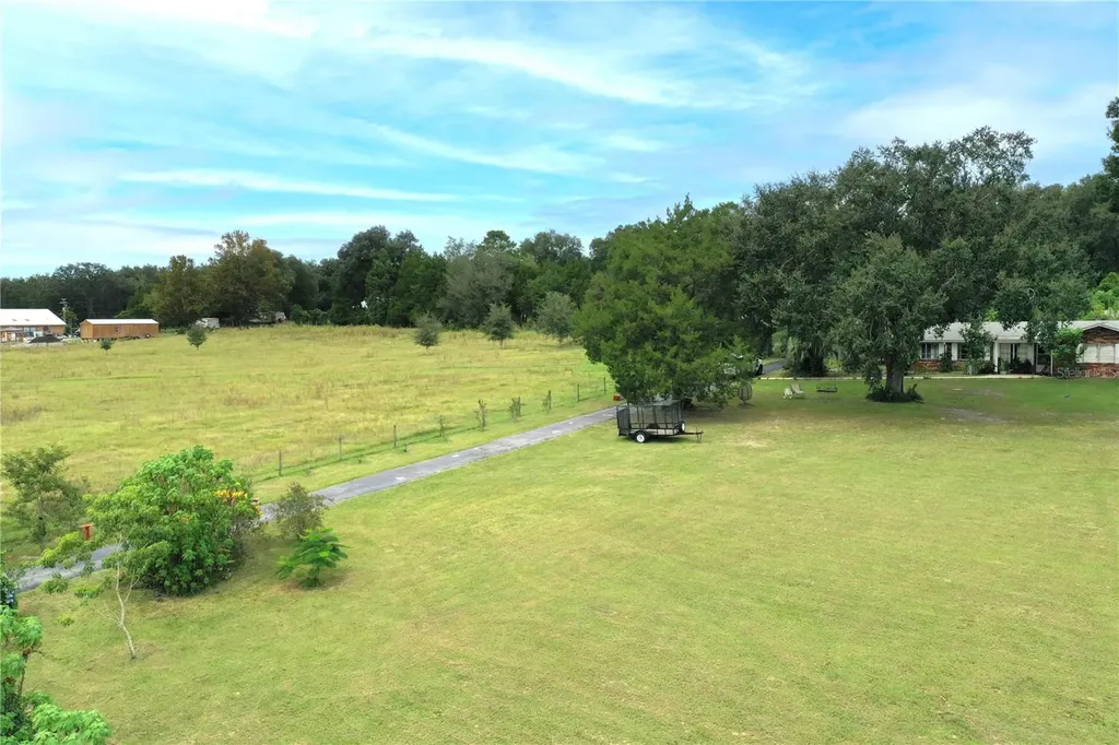 4107 Dove Valley Lane Lady Lake FL 32159