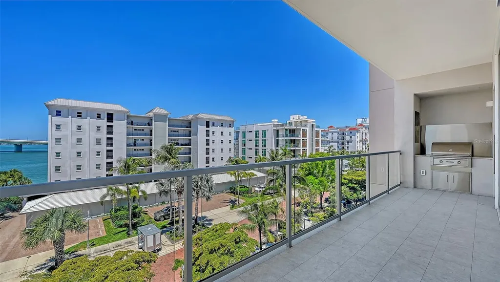 253 Golden Gate Point Sarasota FL 34236