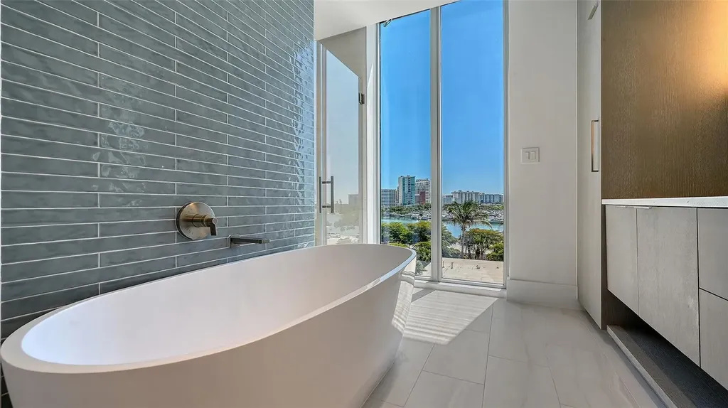 253 Golden Gate Point Sarasota FL 34236