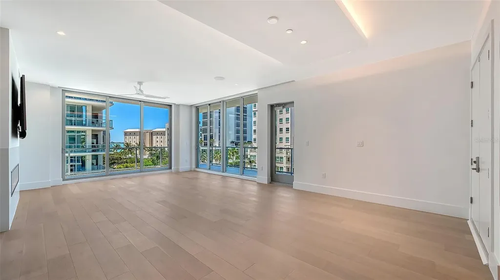 253 Golden Gate Point Sarasota FL 34236