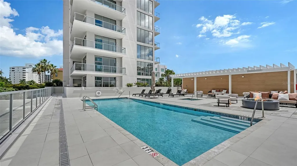 253 Golden Gate Point Sarasota FL 34236