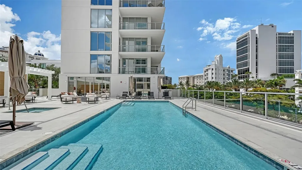 253 Golden Gate Point Sarasota FL 34236