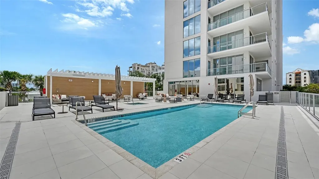 253 Golden Gate Point Sarasota FL 34236