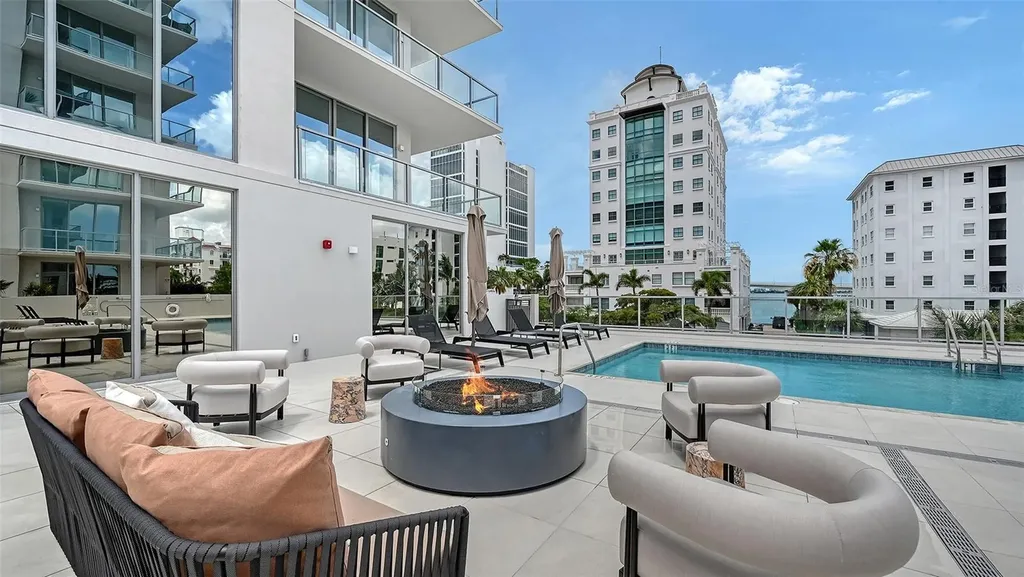 253 Golden Gate Point Sarasota FL 34236