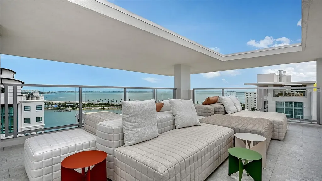 253 Golden Gate Point Sarasota FL 34236
