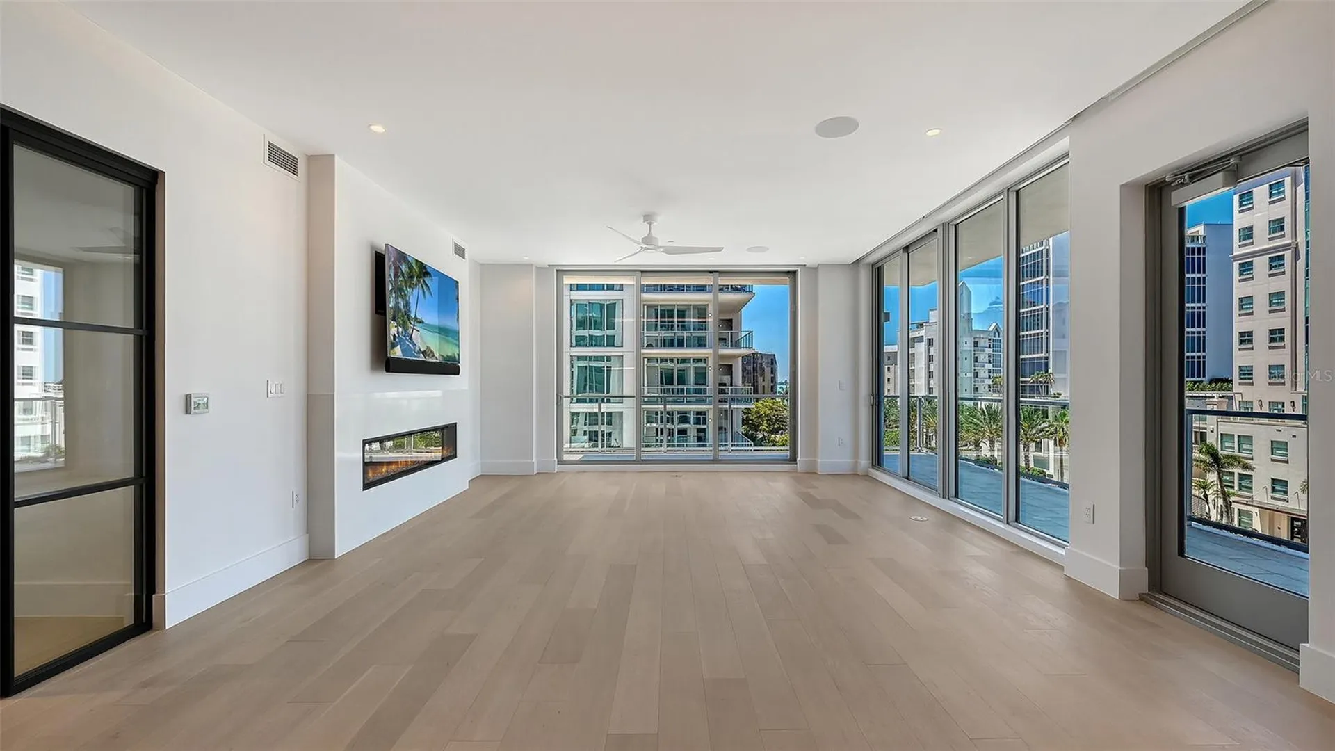 253 Golden Gate Point Sarasota FL 34236