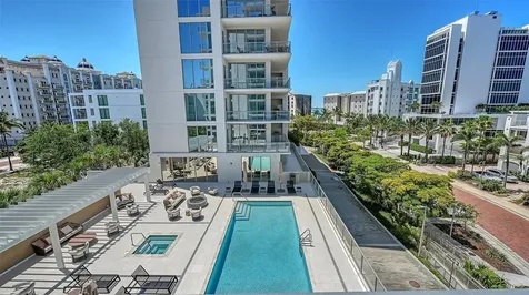 253 Golden Gate Point Sarasota FL 34236