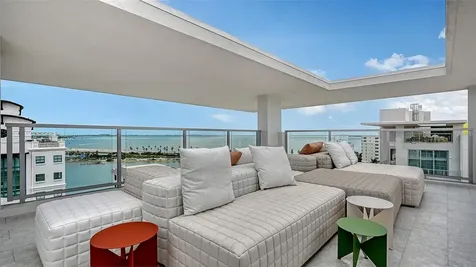 253 Golden Gate Point Sarasota FL 34236