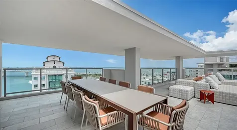253 Golden Gate Point Sarasota FL 34236