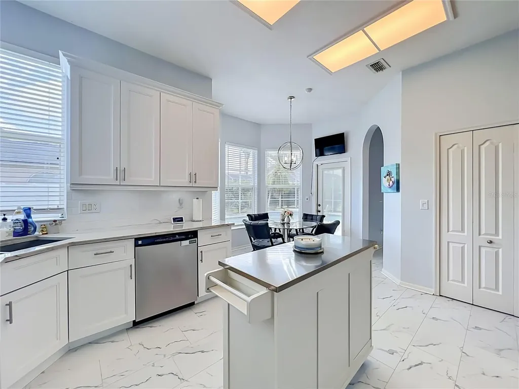 909 Grovesmere Loop Ocoee FL 34761