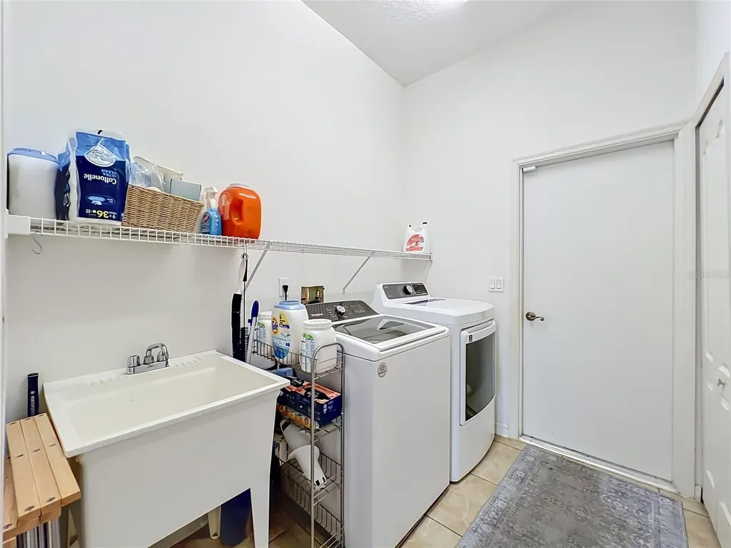 909 Grovesmere Loop Ocoee FL 34761