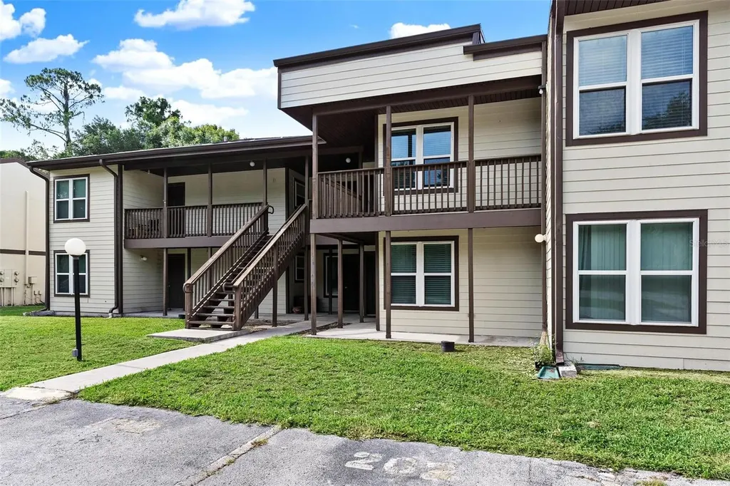 23202 Sandalwood Drive Wildwood FL 34785