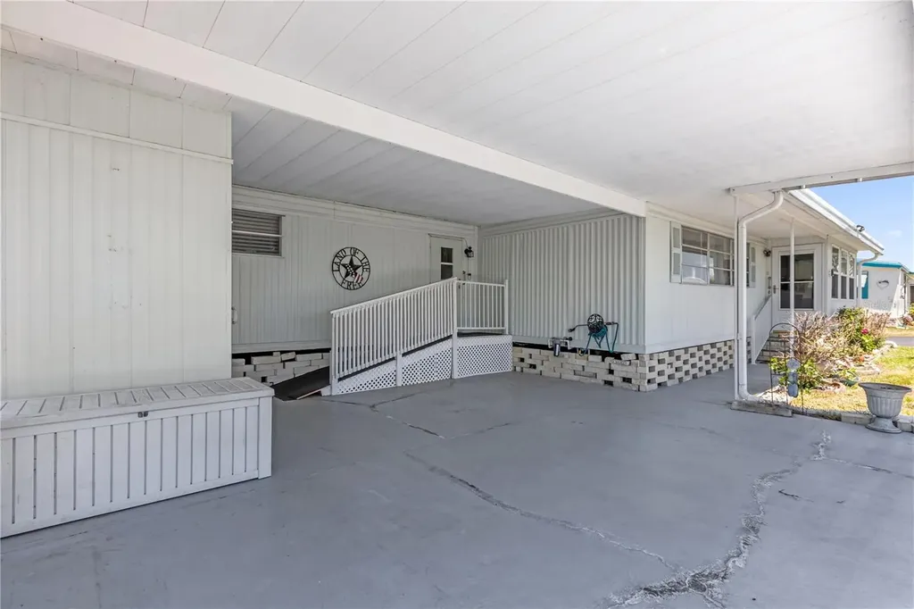113 Tropical Lane Leesburg FL 34748