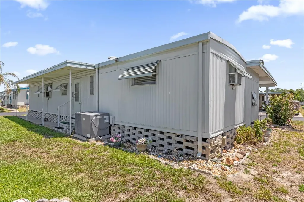 113 Tropical Lane Leesburg FL 34748