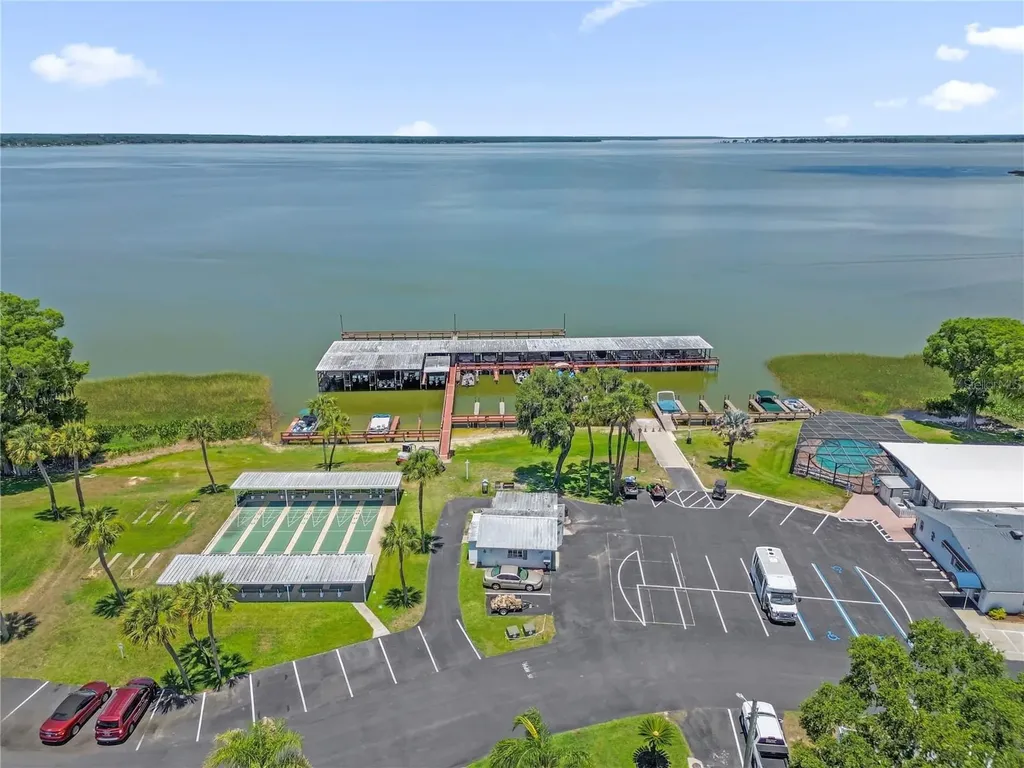 113 Tropical Lane Leesburg FL 34748