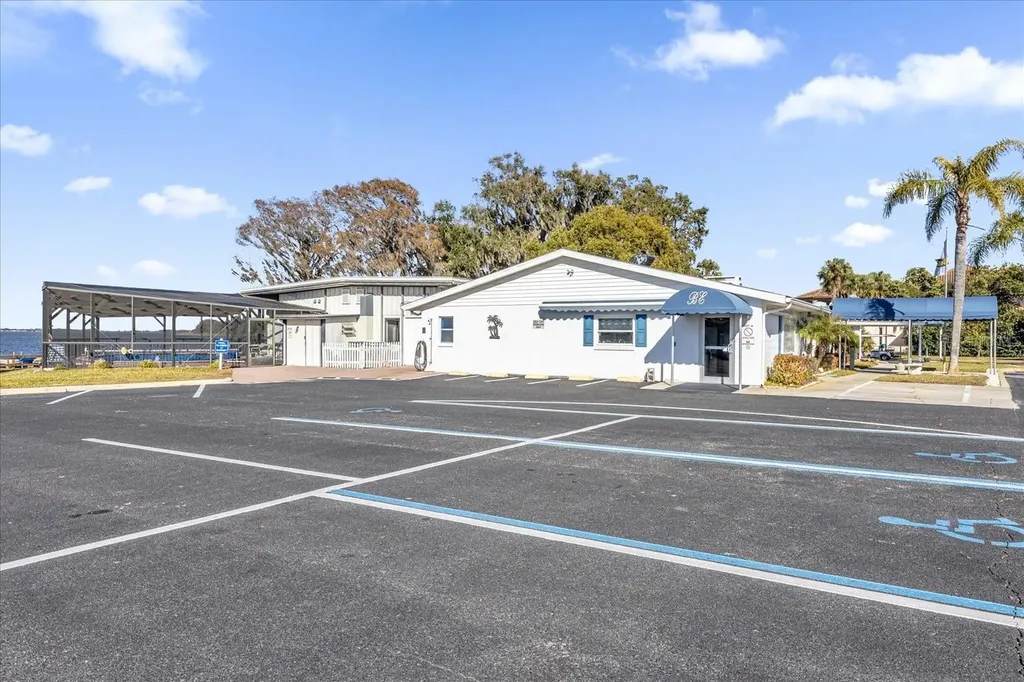 113 Tropical Lane Leesburg FL 34748