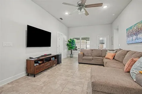 284 Citrus Pointe Drive Haines City FL 33844