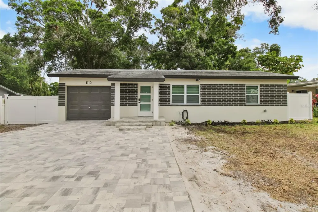 1110 1st Avenue NW Largo FL 33770