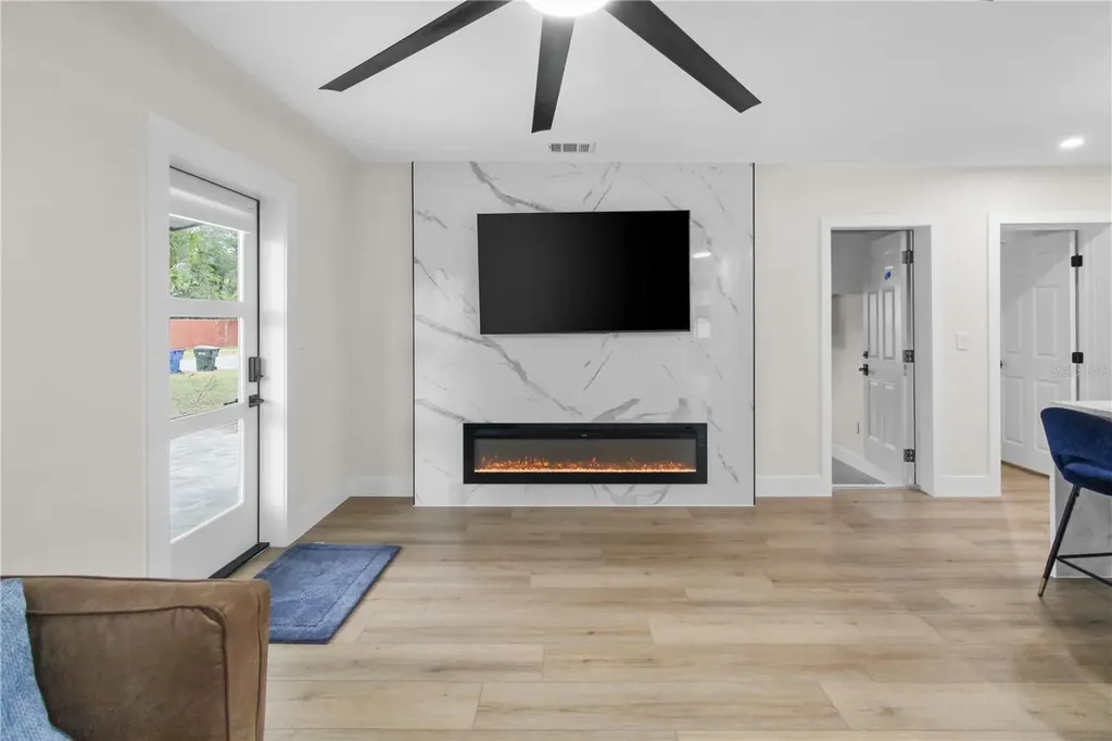 1110 1st Avenue NW Largo FL 33770