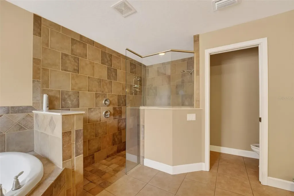1098 NW 165th Court Road Dunnellon FL 34432