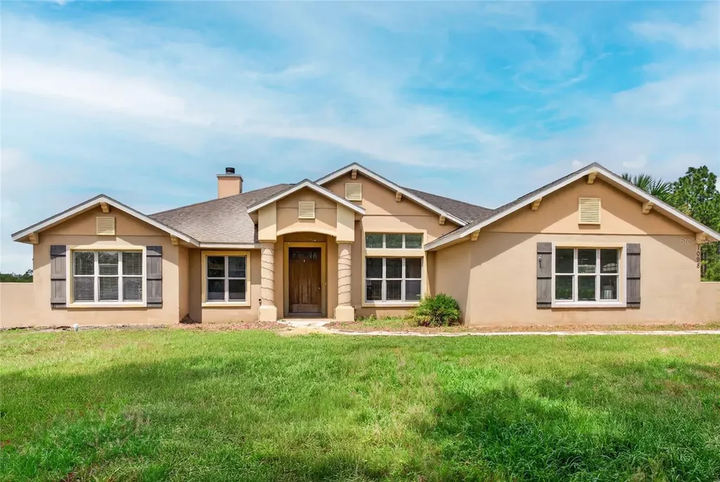 1098 NW 165th Court Road Dunnellon FL 34432