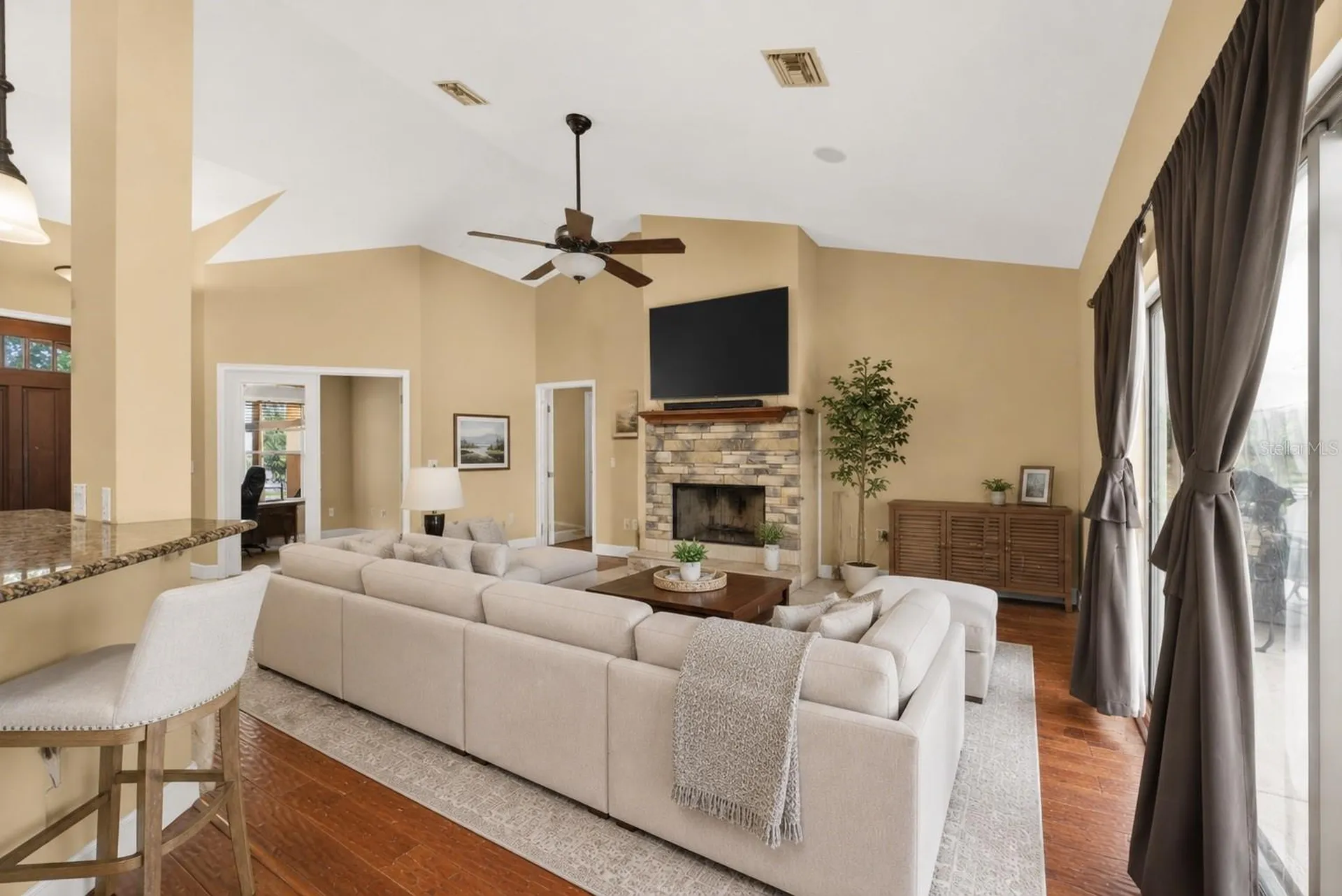1098 NW 165th Court Road Dunnellon FL 34432