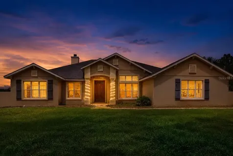 1098 NW 165th Court Road Dunnellon FL 34432