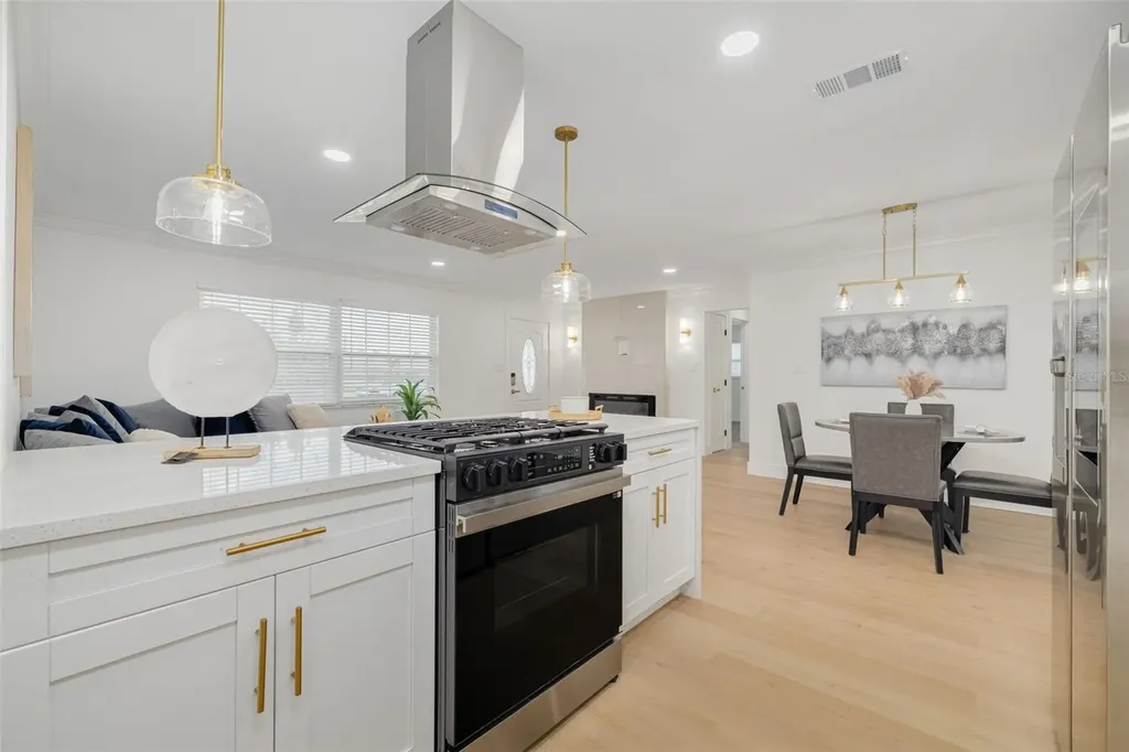 5576 Williamsdale Court Seminole FL 33772
