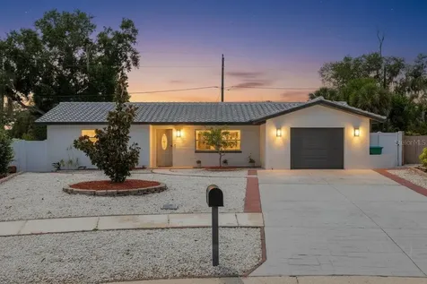 5576 Williamsdale Court Seminole FL 33772
