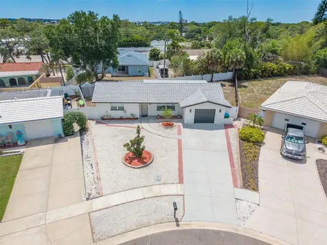 5576 Williamsdale Court Seminole FL 33772