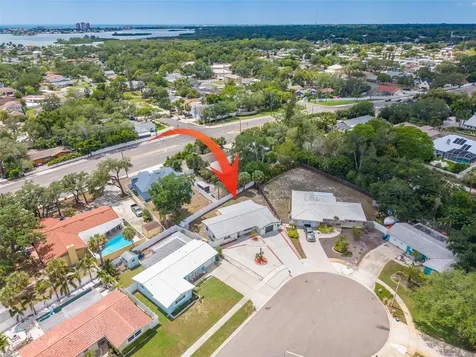 5576 Williamsdale Court Seminole FL 33772