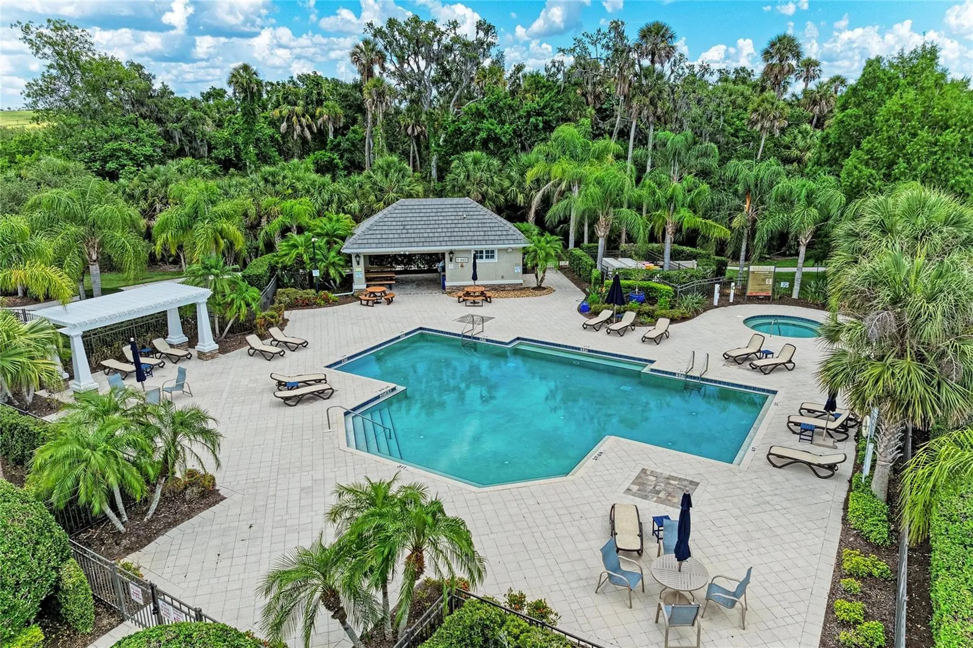 4527 Cedar Brush Terrace Sarasota FL 34243