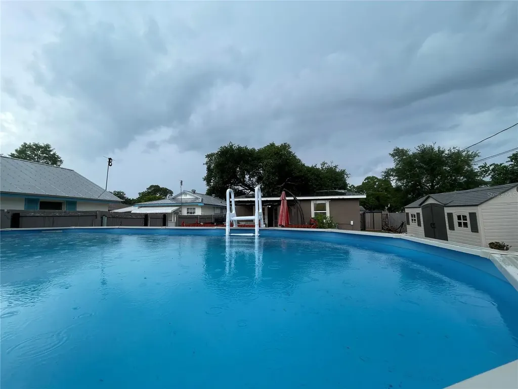 8002 48th Avenue N St Petersburg FL 33709