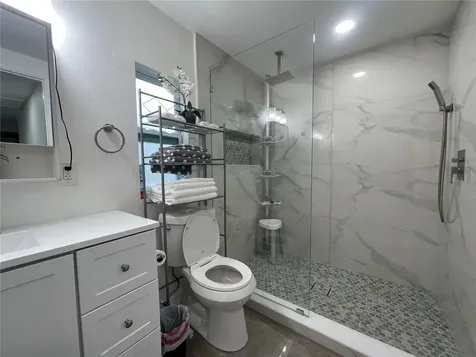 8002 48th Avenue N St Petersburg FL 33709