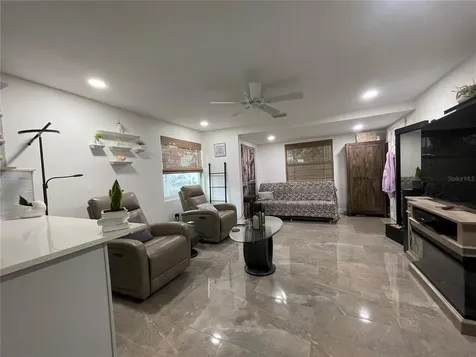 8002 48TH Avenue N St Petersburg FL 33709