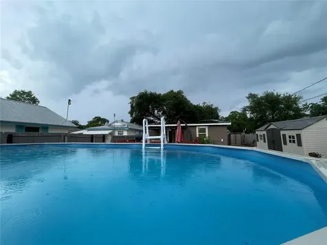 8002 48th Avenue N St Petersburg FL 33709
