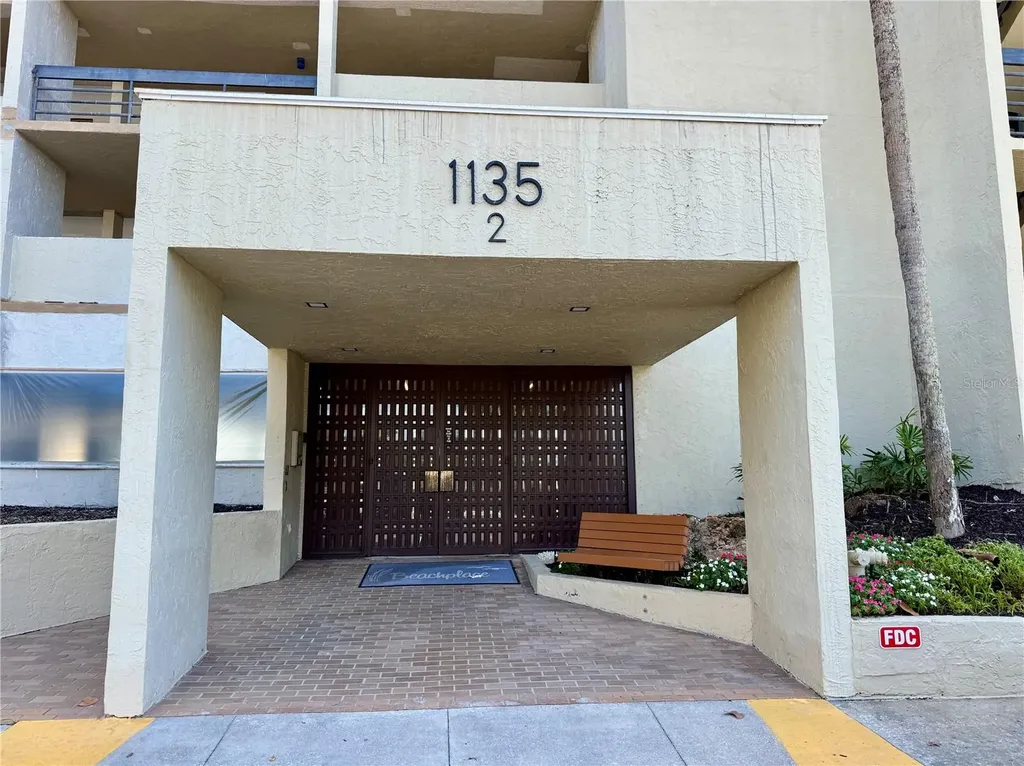 1135 Gulf Of Mexico Drive Longboat Key FL 34228