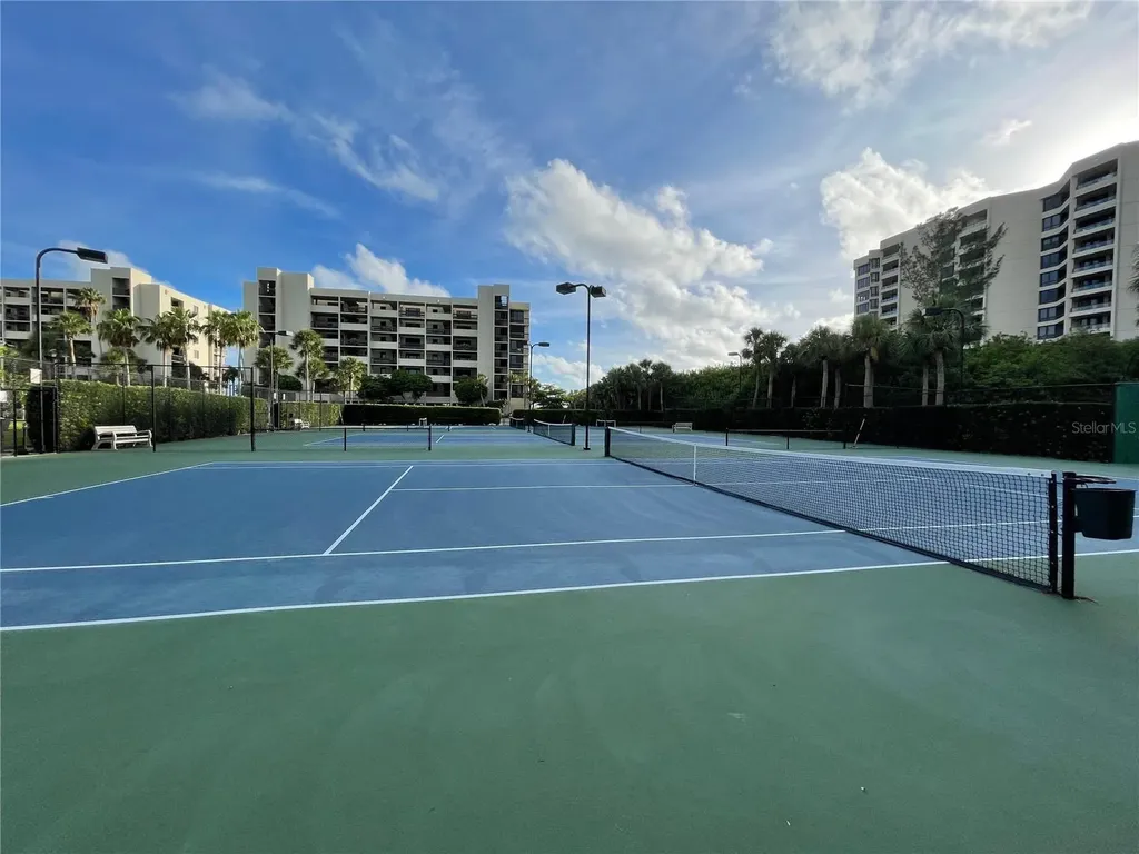 1135 Gulf Of Mexico Drive Longboat Key FL 34228