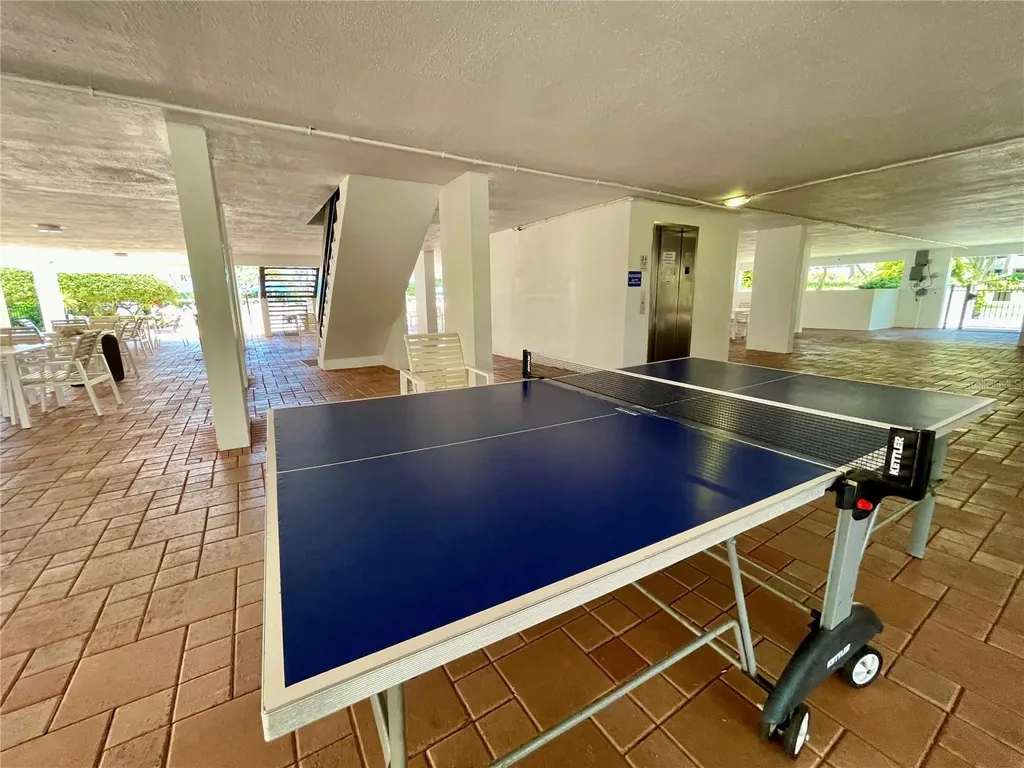1135 Gulf Of Mexico Drive Longboat Key FL 34228