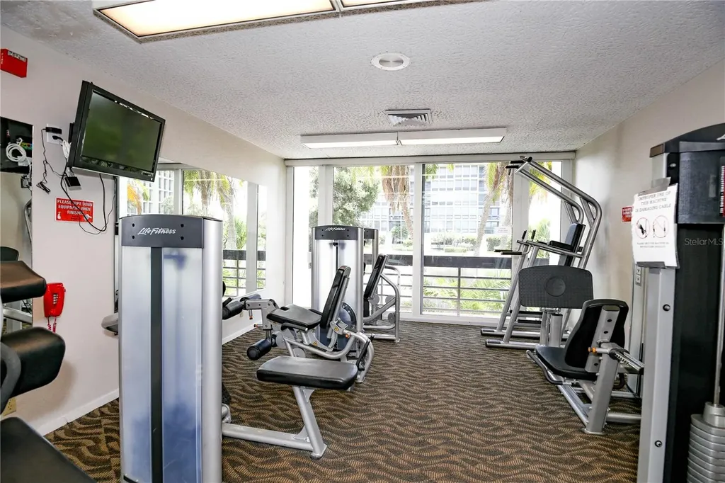 1135 Gulf Of Mexico Drive Longboat Key FL 34228