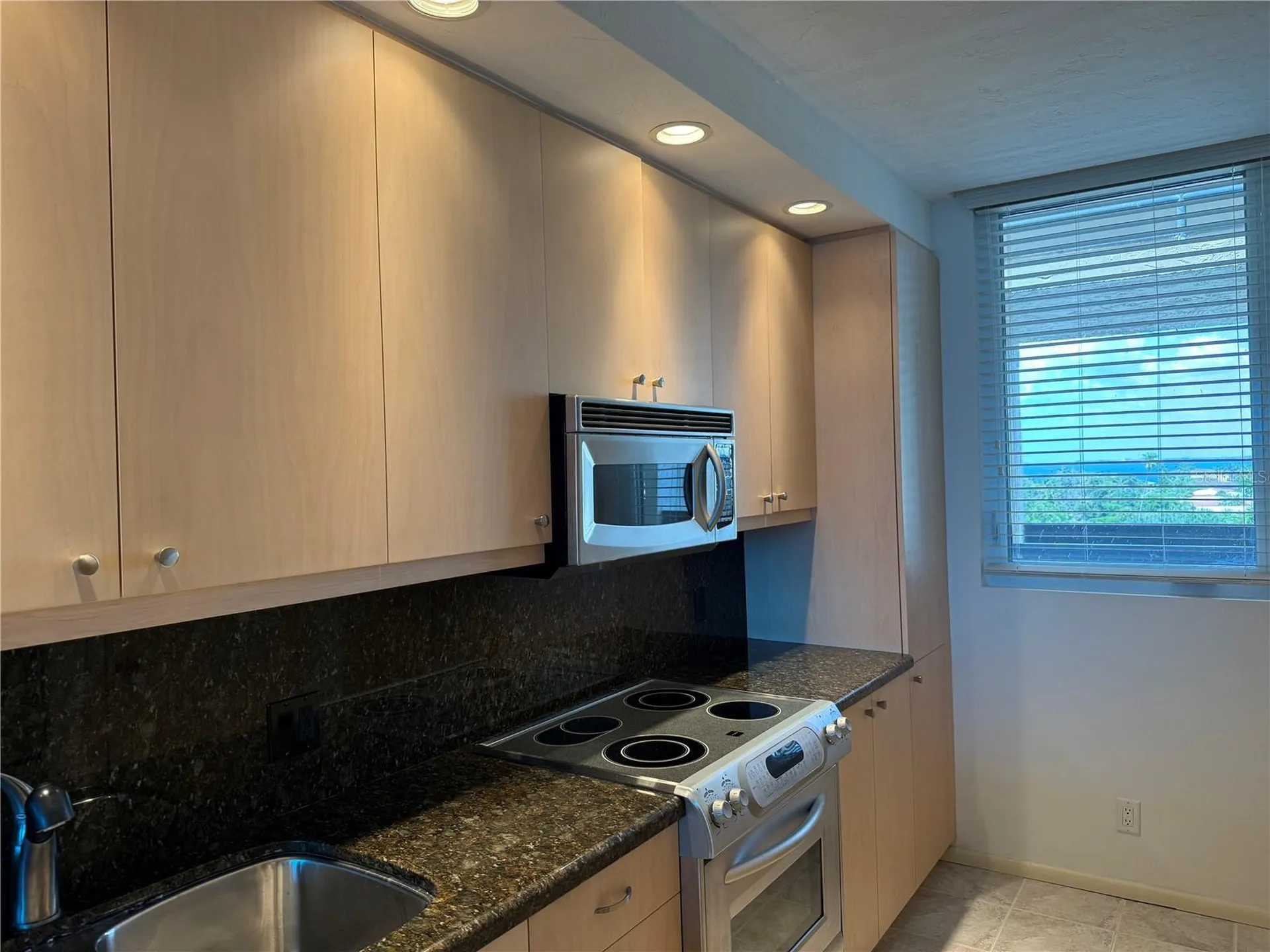 1135 Gulf Of Mexico Drive Longboat Key FL 34228