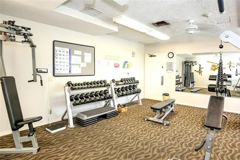 1135 Gulf Of Mexico Drive Longboat Key FL 34228