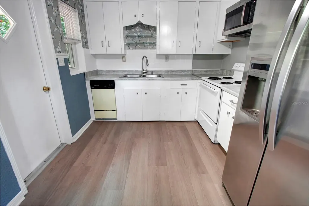 1308 Mariva Avenue Leesburg FL 34748
